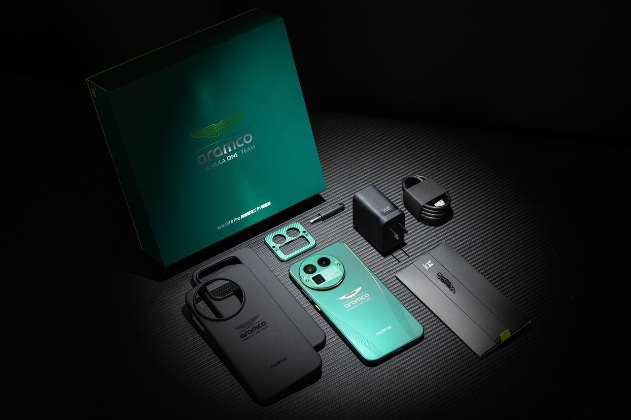 真我GT8 Pro阿斯顿马丁F1限量版图赏：极致追求，永不止步

不知道大家有没