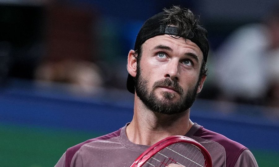 上海大师赛8强出列—— ATP 兹维列夫vs德米纳尔热亚vs福基纳；霍达尔vs鲁