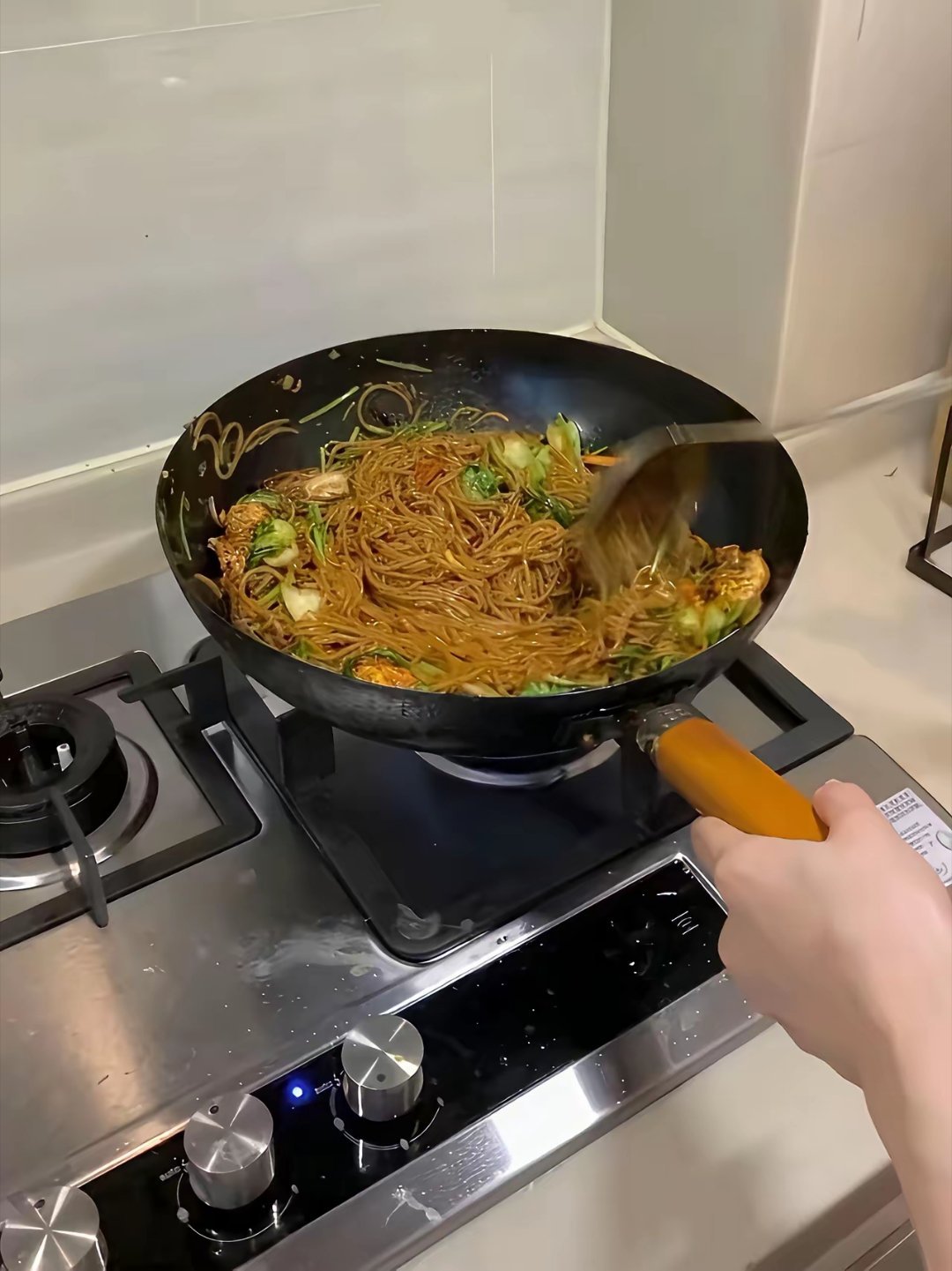 今晚试试表妹的手艺！