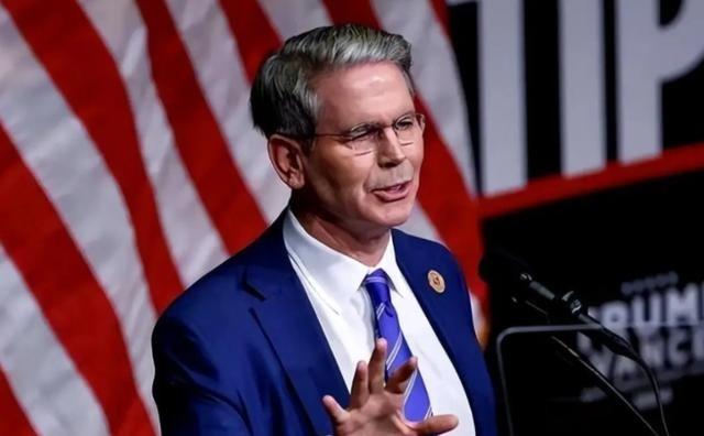 美国不怕中国的航空母舰，也不怕中国的核武器，甚至不怕中国的稀土管控，只有一点是他