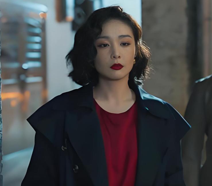 程度够不够资格，跟陈舒婷学一下英语？
咱就这么讲吧。
程度有一个表弟叫常成虎，是