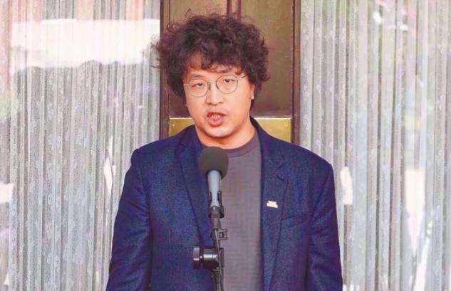 沈伯洋态度仍然非常的嚣张！在沈伯洋之父的企业被我们惩戒之后，沈伯洋放话声称，中国