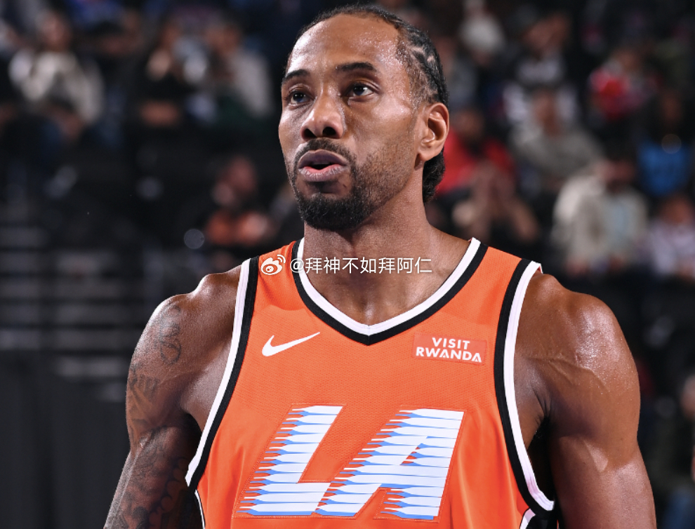 NBA常规赛，快船对阵步行者。上半场快船早早进入状态，很快就取得领先，一度取得2