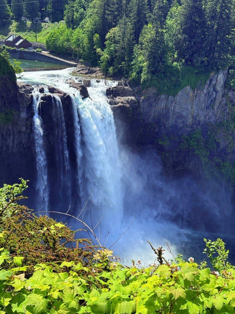 华盛顿州Snowqualmie Fall. 