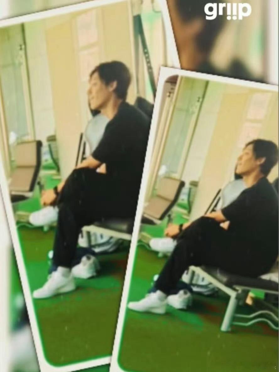 偶遇林智妍李到晛打高尔夫 日前，多位网友偶遇林智妍、李到晛一起打高尔夫，装扮休闲