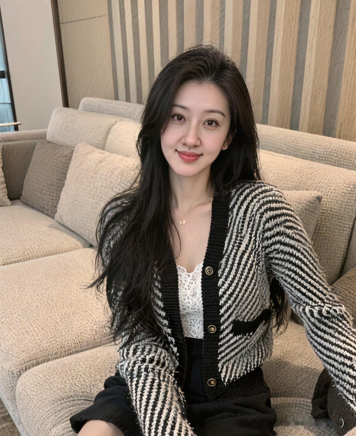 女性独立，
独立的是心气儿！
不靠谁施舍，
不向谁低头。
钱自己赚，
主意自己拿