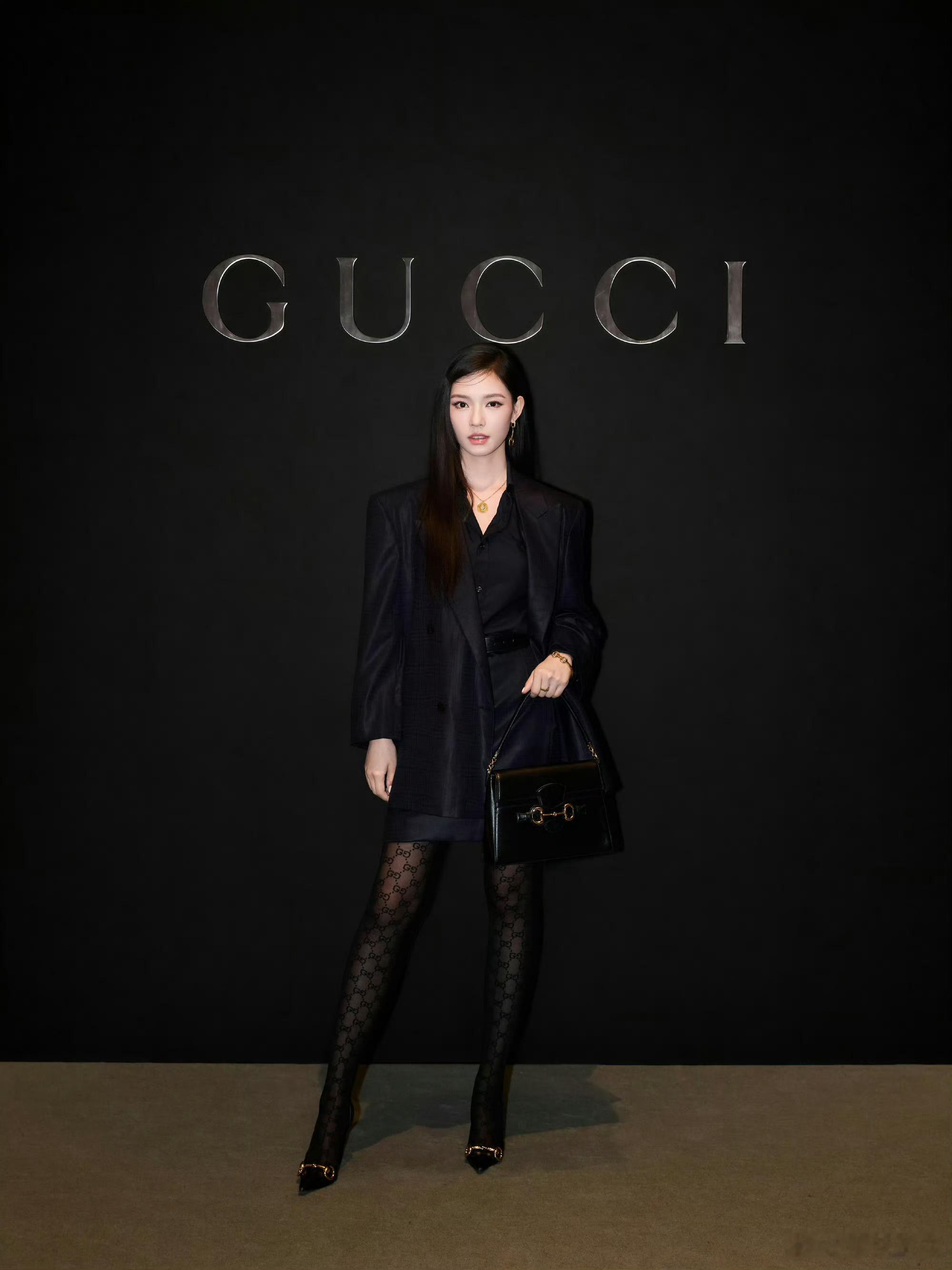 今年Gucci 助力连刷四本时尚杂志，再次受邀出席Gucci成都活动 ，Chan
