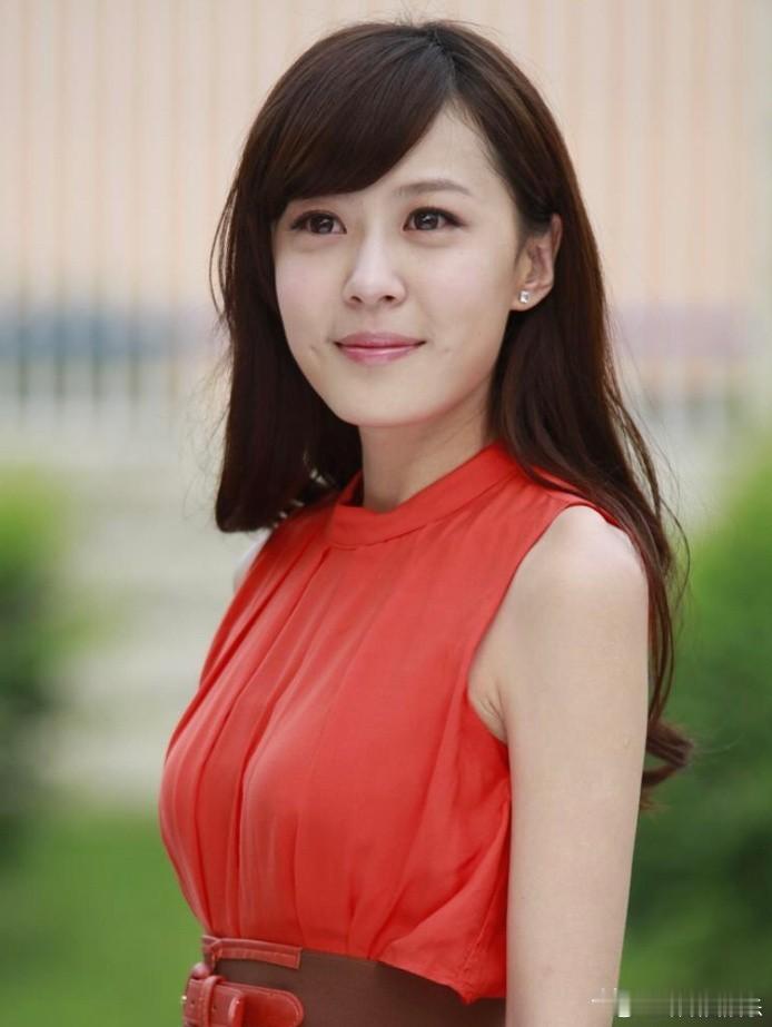 李金铭 这辈子不想结婚了 十几年的伤害太大了………… 看到“李金铭农村综艺那家人