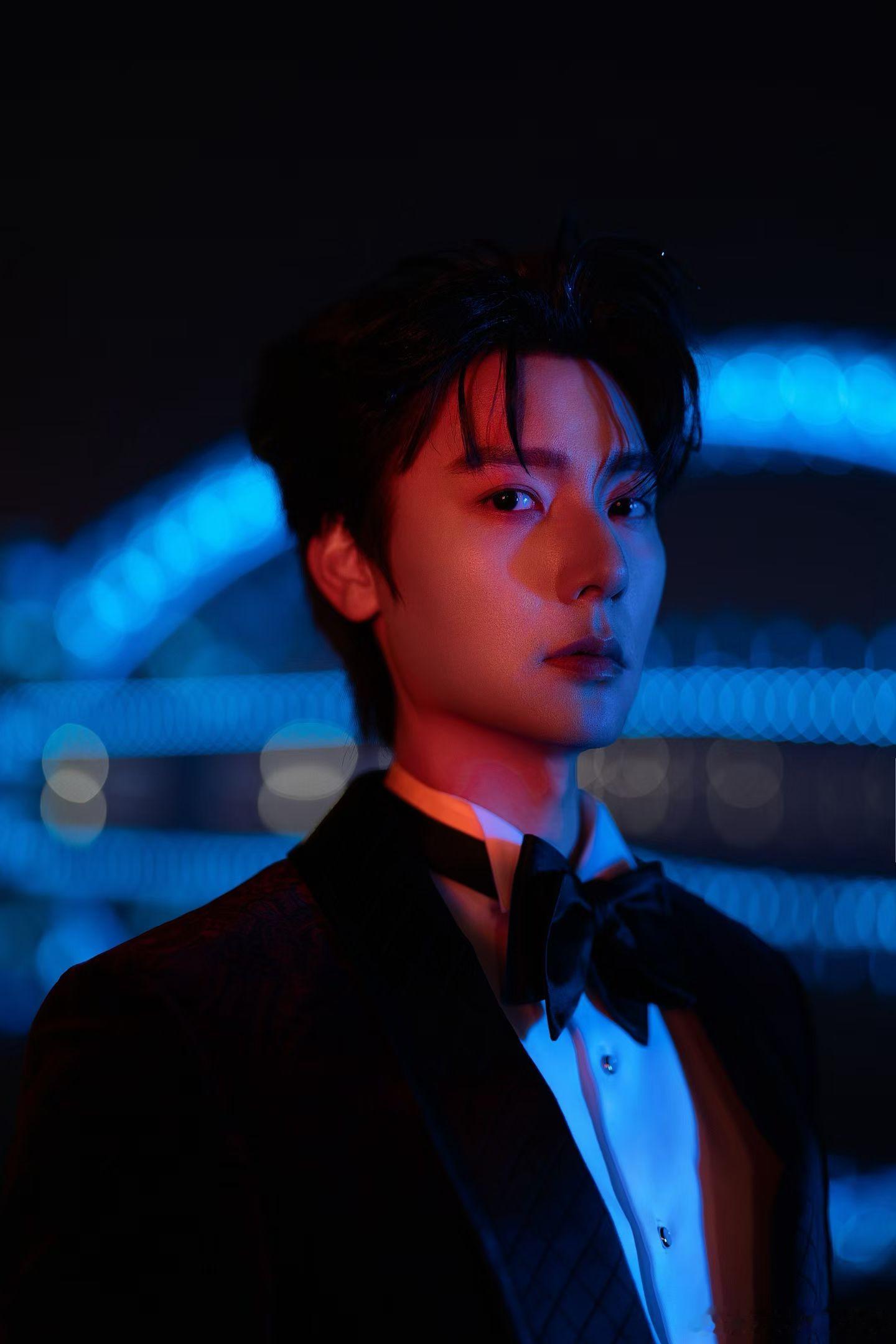 曾希瑭 🍬｜鎏光盛典  温柔相待坚定初心💖  前路坦荡熠熠闪光✨2025红果