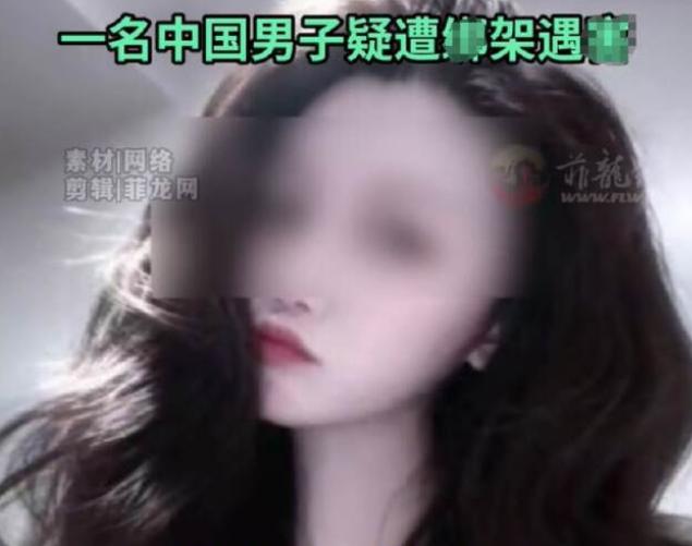 一男子深夜带着一女人进入酒店开房，随后关上门就开始，不多久后又进入了一名陌生男子