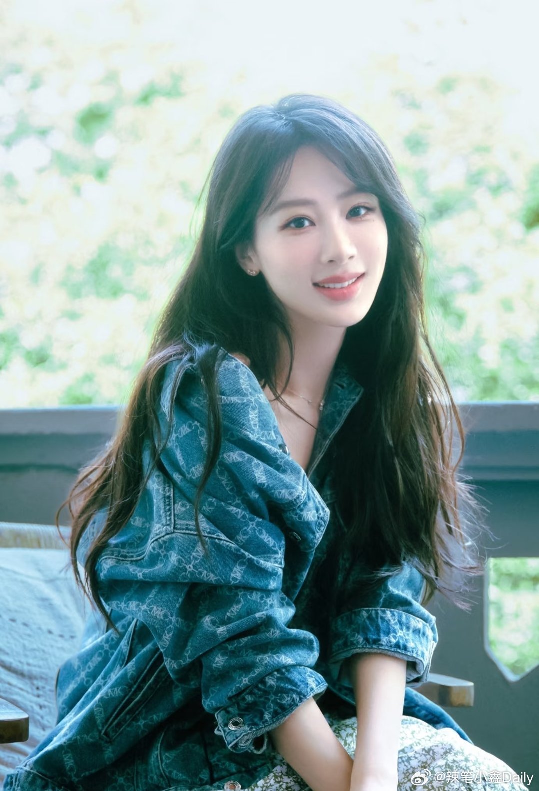 🍉 破春光女主接触杨紫和白鹿，不错的饼 