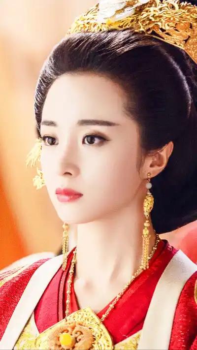 杨坚，史上最“妻管严”皇帝：被老婆管了40年，皇后一死就放飞自我。
 
“妻管严