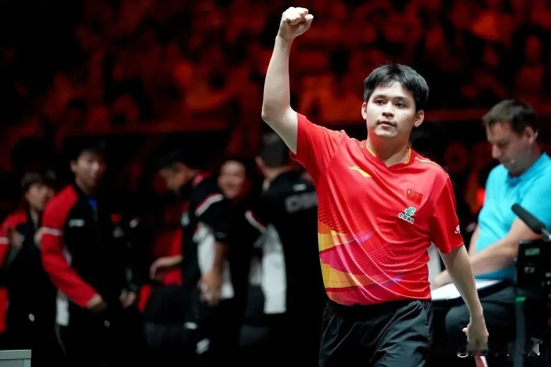 哈哈，林诗栋终于没让张本智和“活”着走出成都了。

2025年成都混团世界杯，