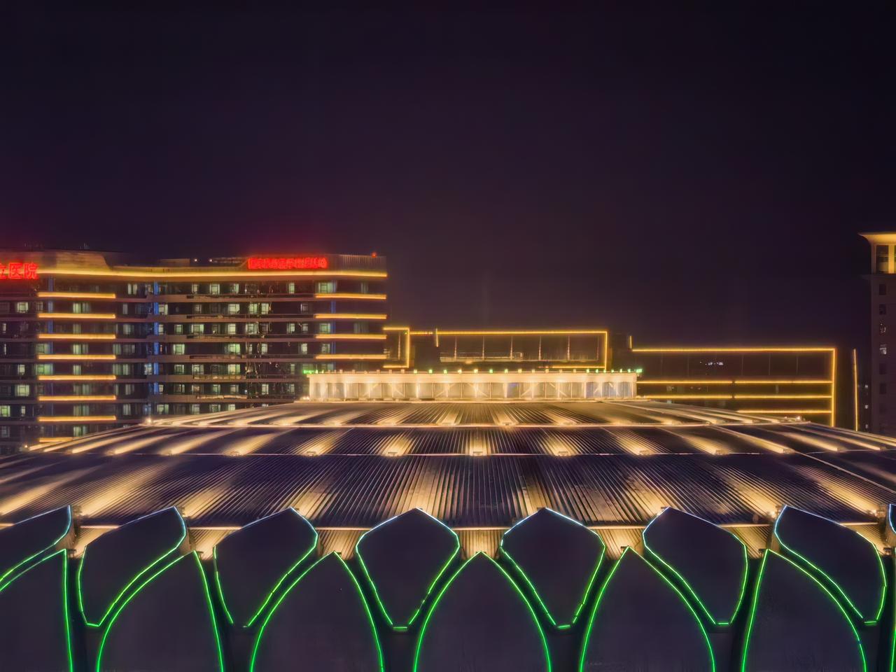 拳经一句｜舌抵上腭，错在一直抵

“鹊桥飞架。”——太极内修旧诀。

老话讲：“