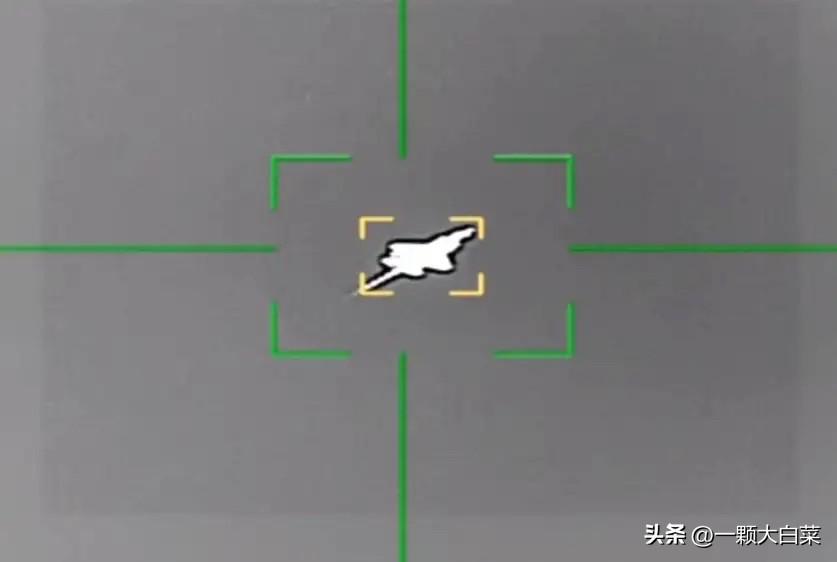 “放弃采购S-400，打了F-35A隐身战斗机，伊朗防空军的路走对了！”当地时间