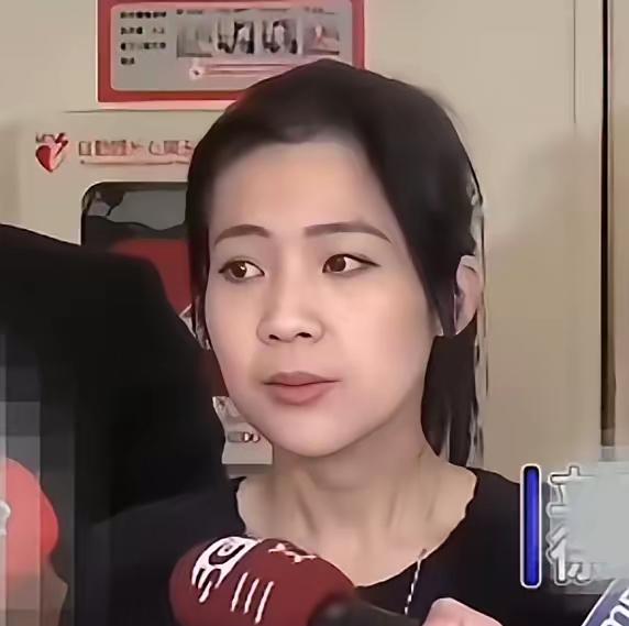 郑丽文刚带起头，徐巧芯就接棒发声，这波国民党的“认祖归宗”太提气了！

徐巧芯直