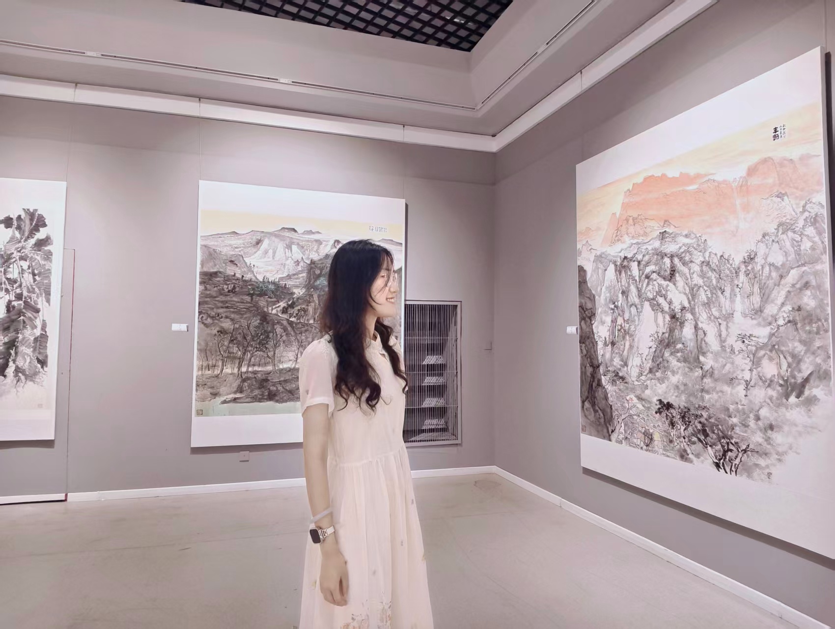 秦岭笑谈 赴艺术之约，品美育之光曲阜师范大学   8月1日，曲阜师范大学数学科学