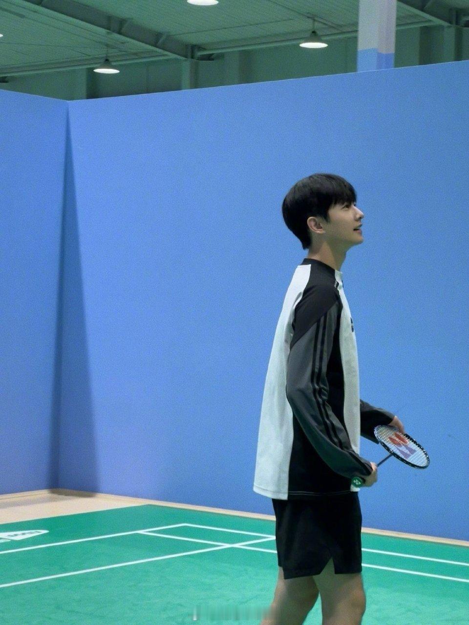 杨洋一口气把库存都清完了 看到跨年夜的这波惊喜投放，就知道“佛系”营业只是杨洋的