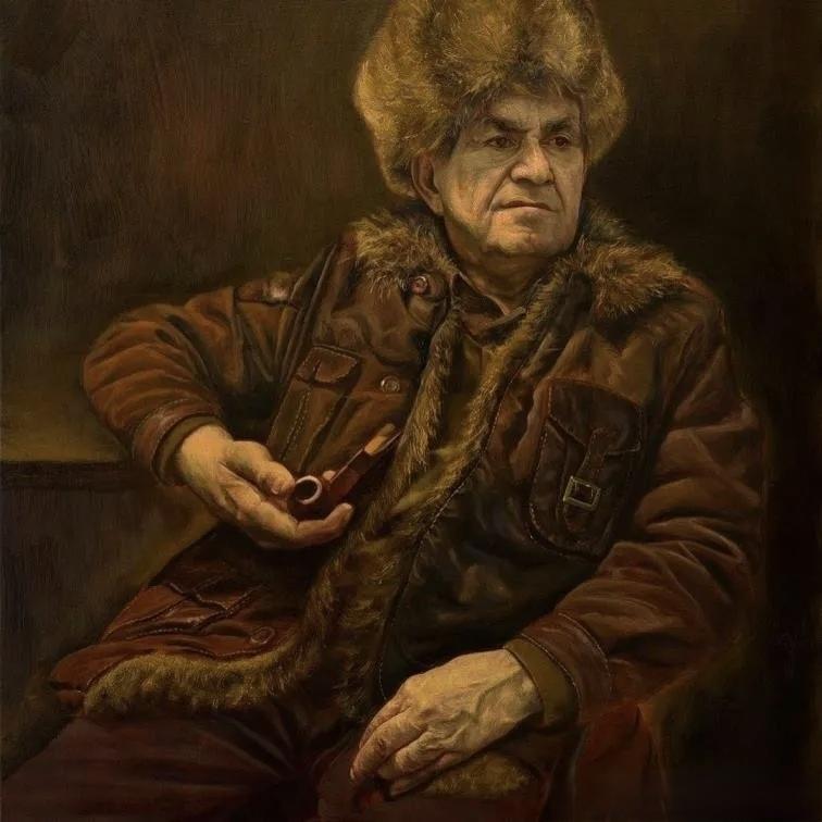 冬日里的温暖瞬间，老人在雪地中专注地修理着什么。