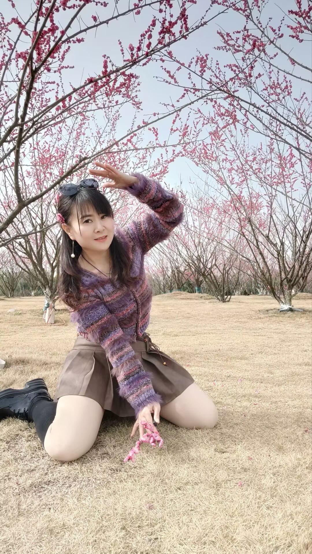 尽力之后随缘吧！人的手就那么大，握不住的东西太多了，要学会和自己和解。