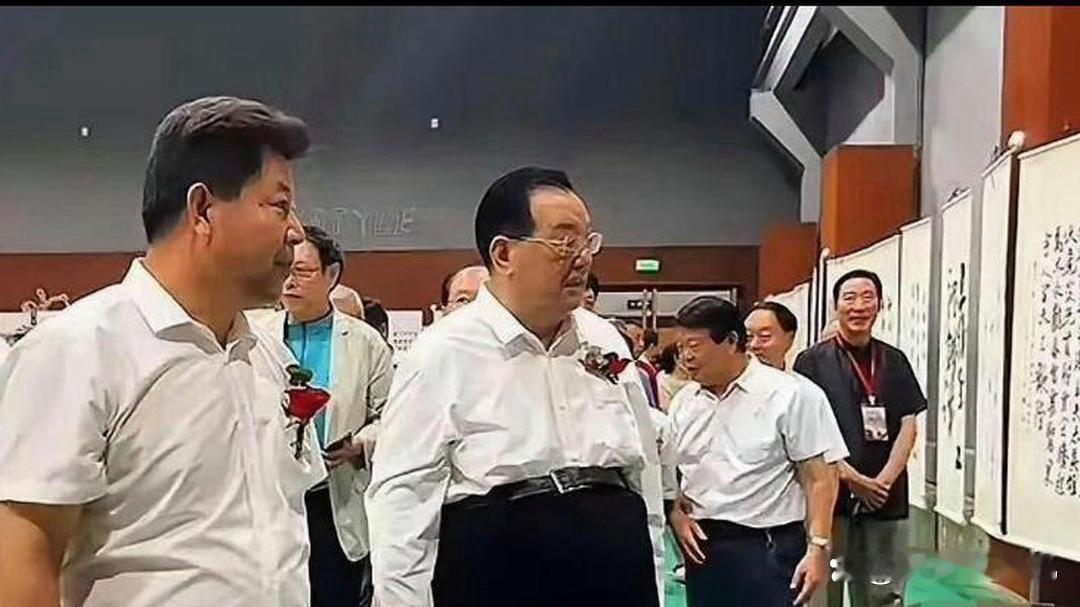 说真的，一般人还穿不出这种感觉。