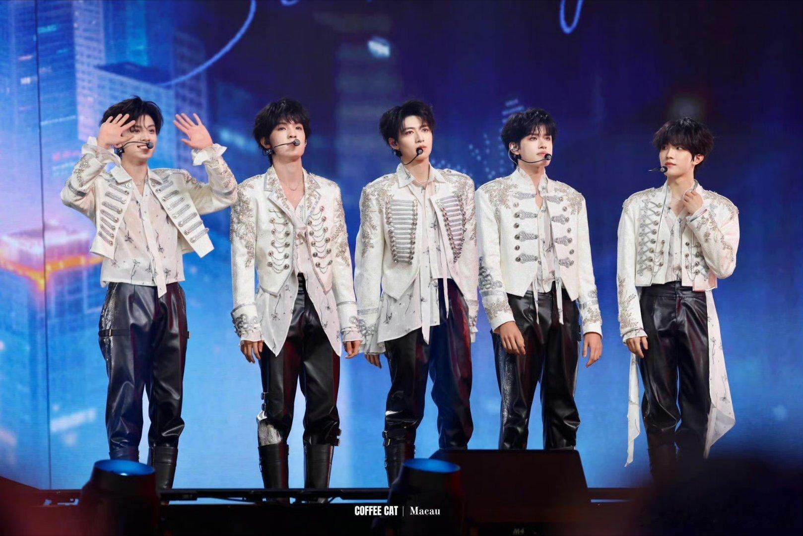 少年乘风而上，TMEA见证从TFBOYS到TOP，怀揣最初热爱，奔赴无限星光。T