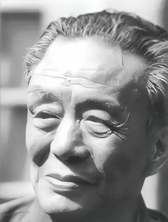原配怀着孕，艾青把她抛弃，娶学生韦嫈，韦嫈给他生了4个孩子，过了16年后，他又猛