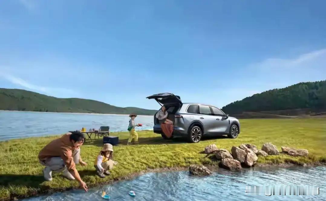 凭借华为乾崑全栈赋能、全尺寸六座空间、全域安全体系，华境S全球首秀便锁定20万级