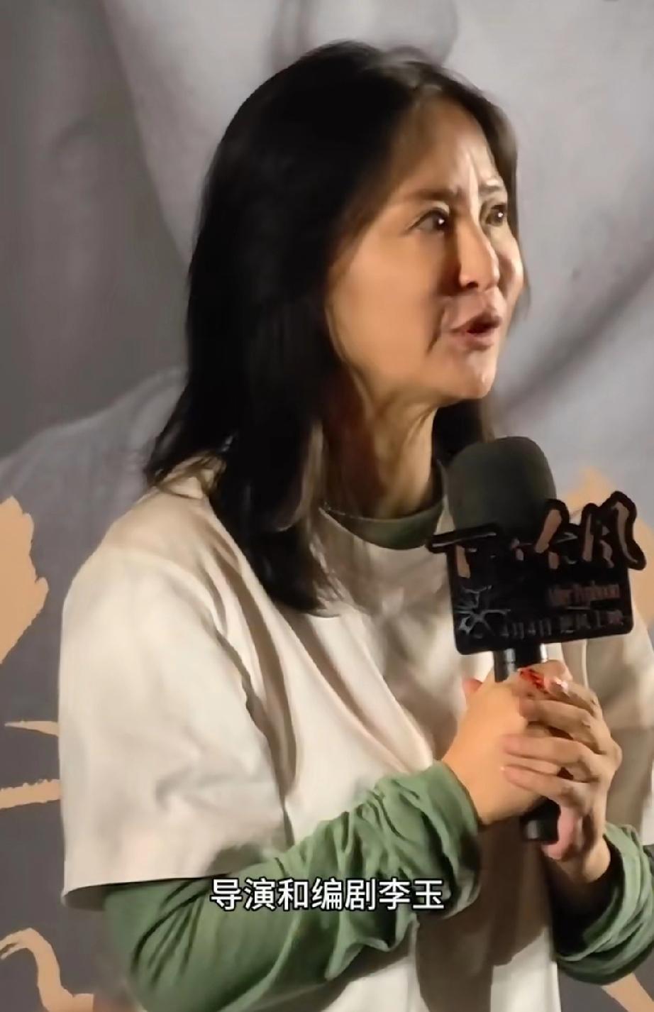 《敢言方励坚持上映，但结果会如何？》
近日，电影《下一场风暴》因导演方励的一句“