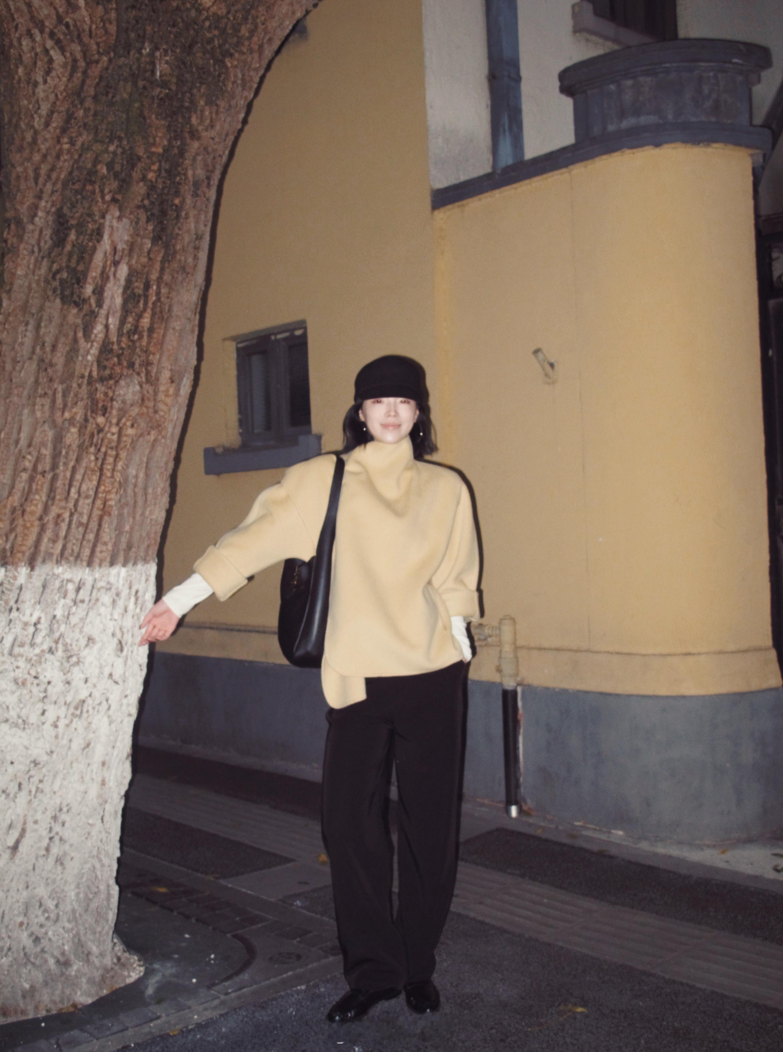 以前还有力气发火 现在只能疲惫的笑一下 然后苦涩的说一句我真的服了 