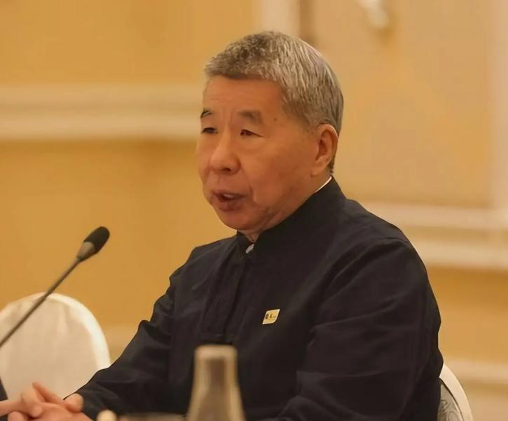 张亚中在北京香山论坛上提出“大陆不必急于谈‘一国两制’，可以先推动两岸‘和合’”
