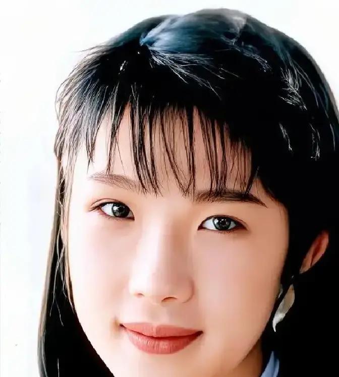 急眼了！日本表态！
 
先把现场说清楚：11月29日下午，国会质询里，高市早苗的