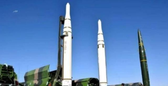 如果美日韩印越菲六国真的联手挑衅中国，别说赢了，光是这支“联合大军”一出现，整个