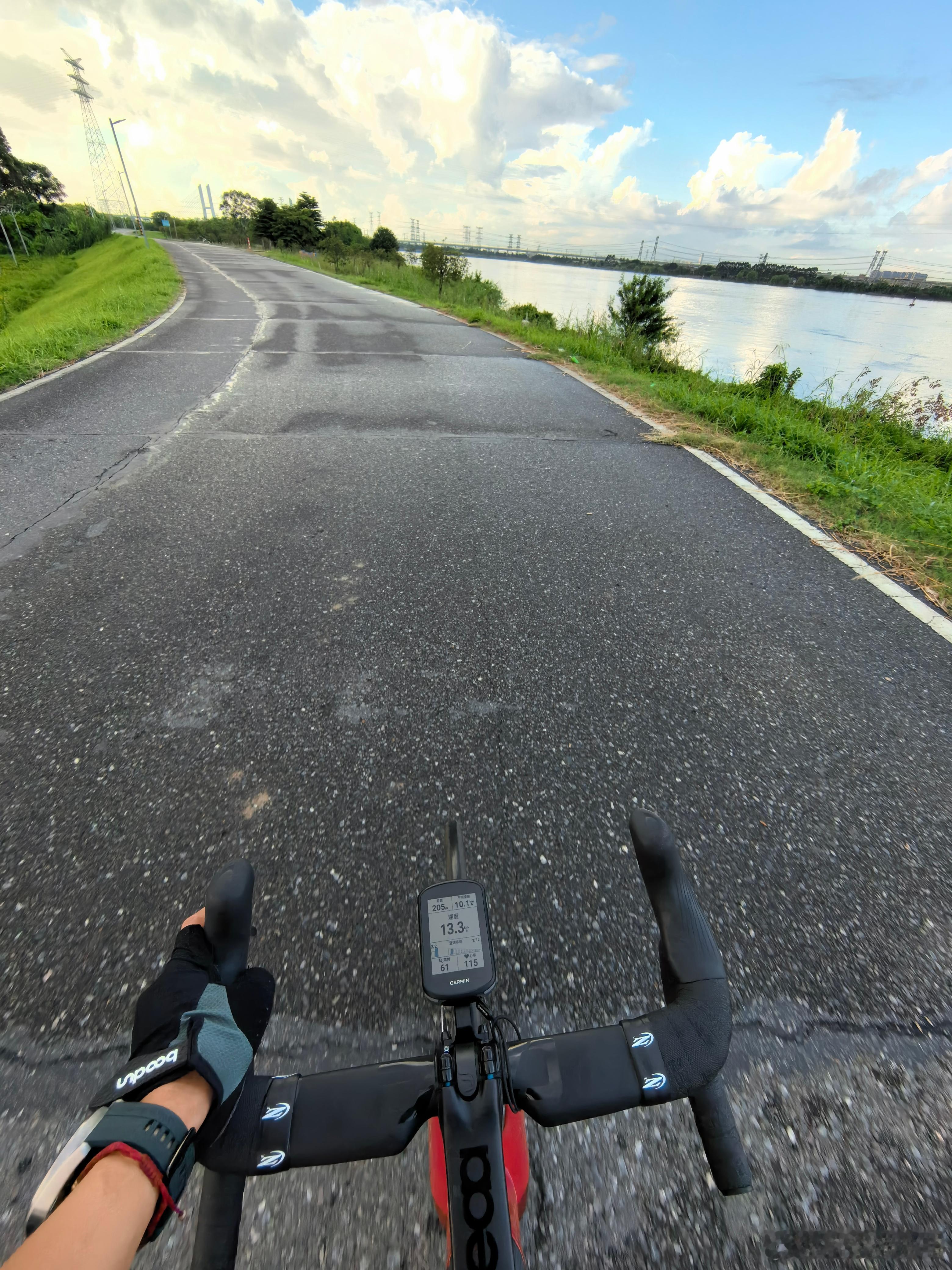从落汤鸡到晒成狗，骑完才知道今天是#小暑# [doge]第一个连续50+km达成