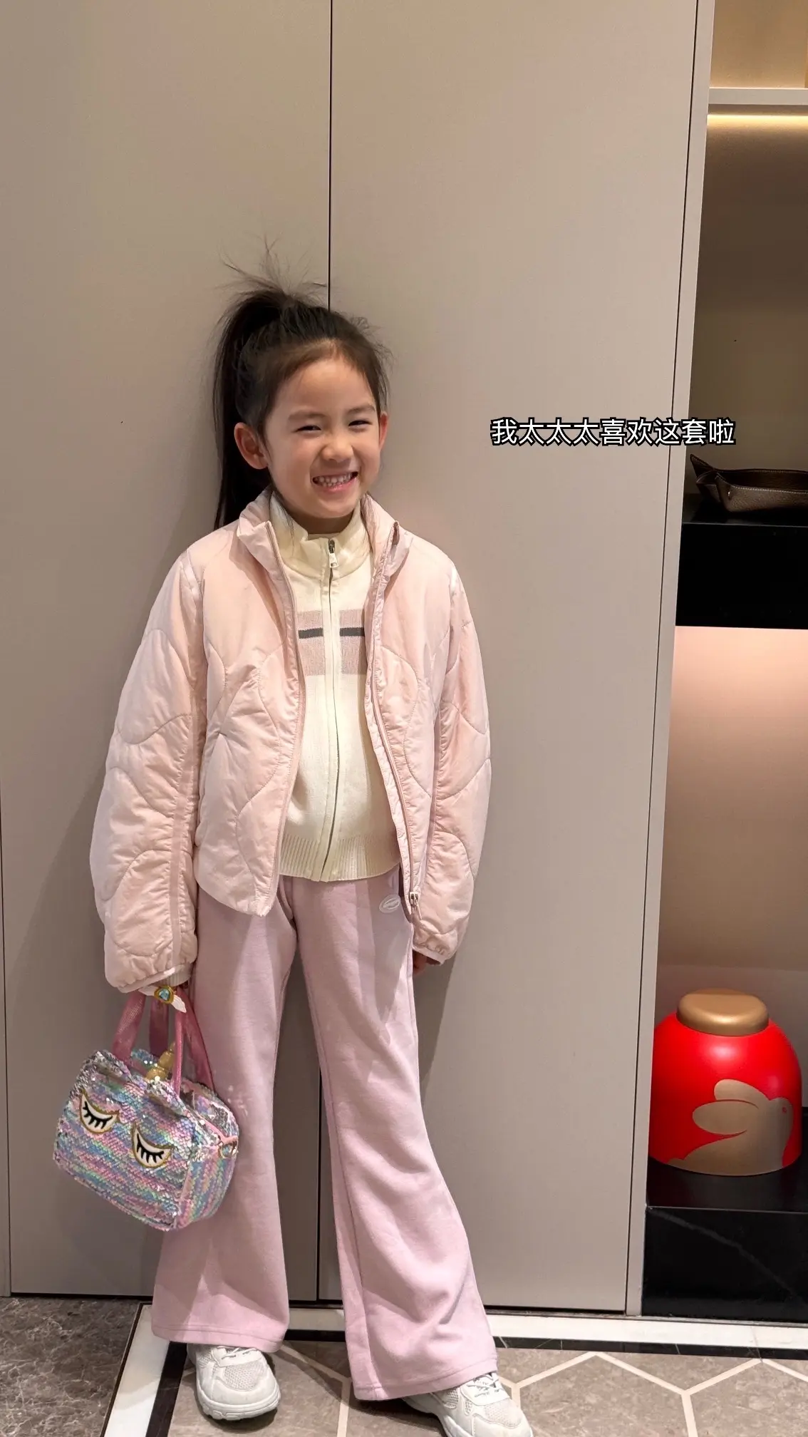 稚气减少，家有女儿初长成。喜欢运动｜阳光｜气质