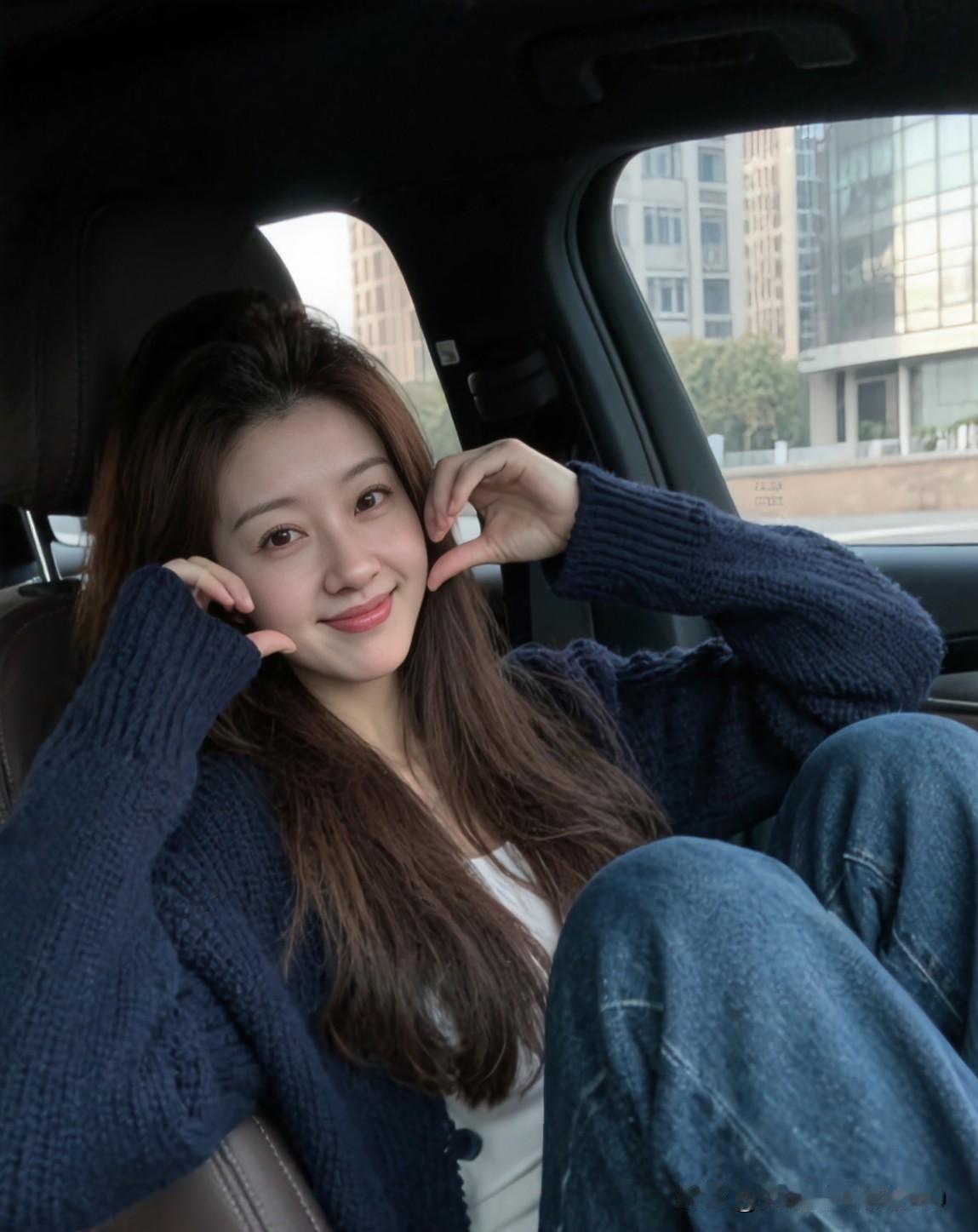 说实话，
我从未想过会遇到，
像你这么好的人，
这份遇见让我心怀感激。
生活总有