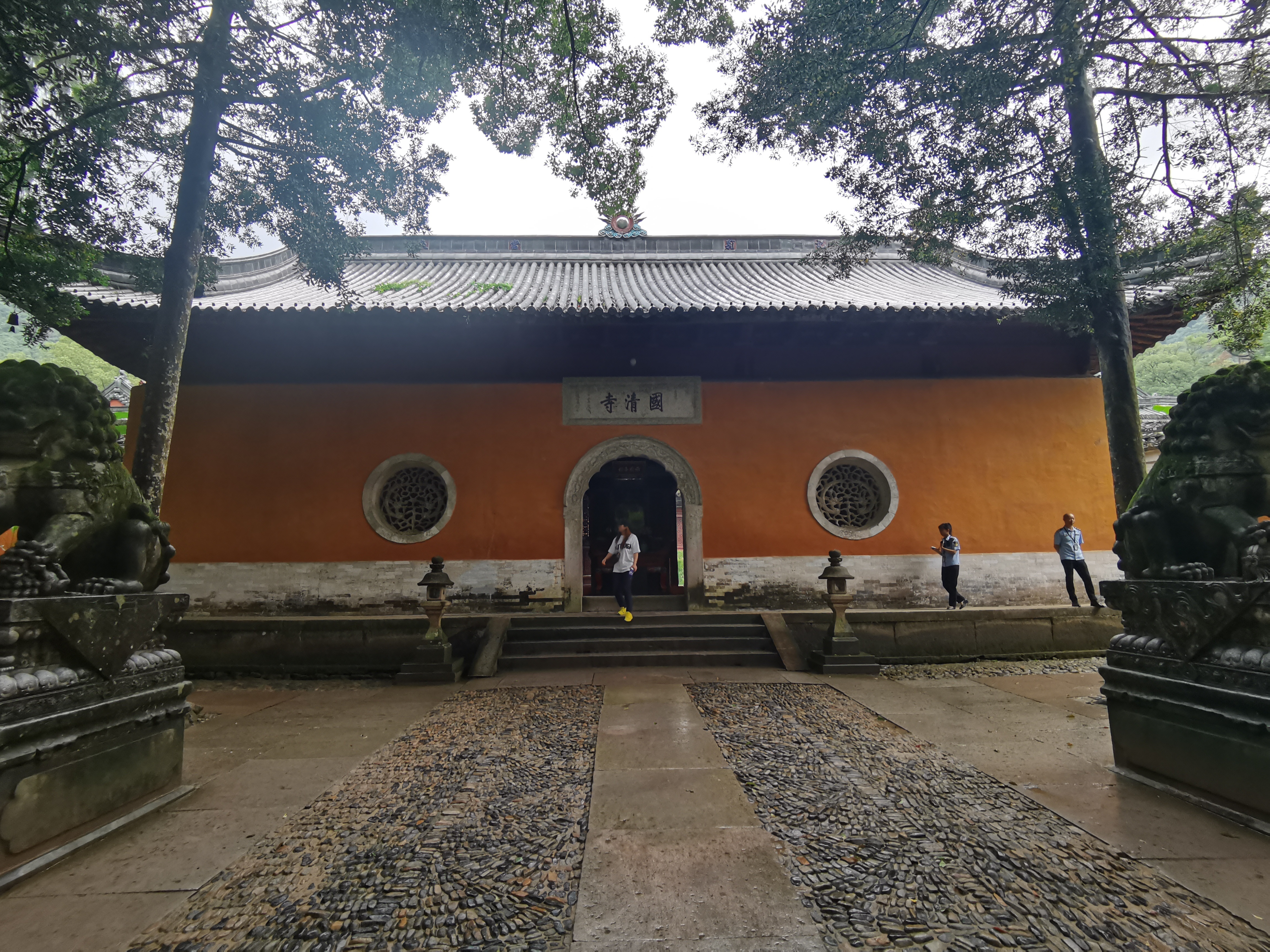 #网络正能量一江山论坛##访唐诗之路# 国清寺，位于浙江省天台县天台山麓，是中国