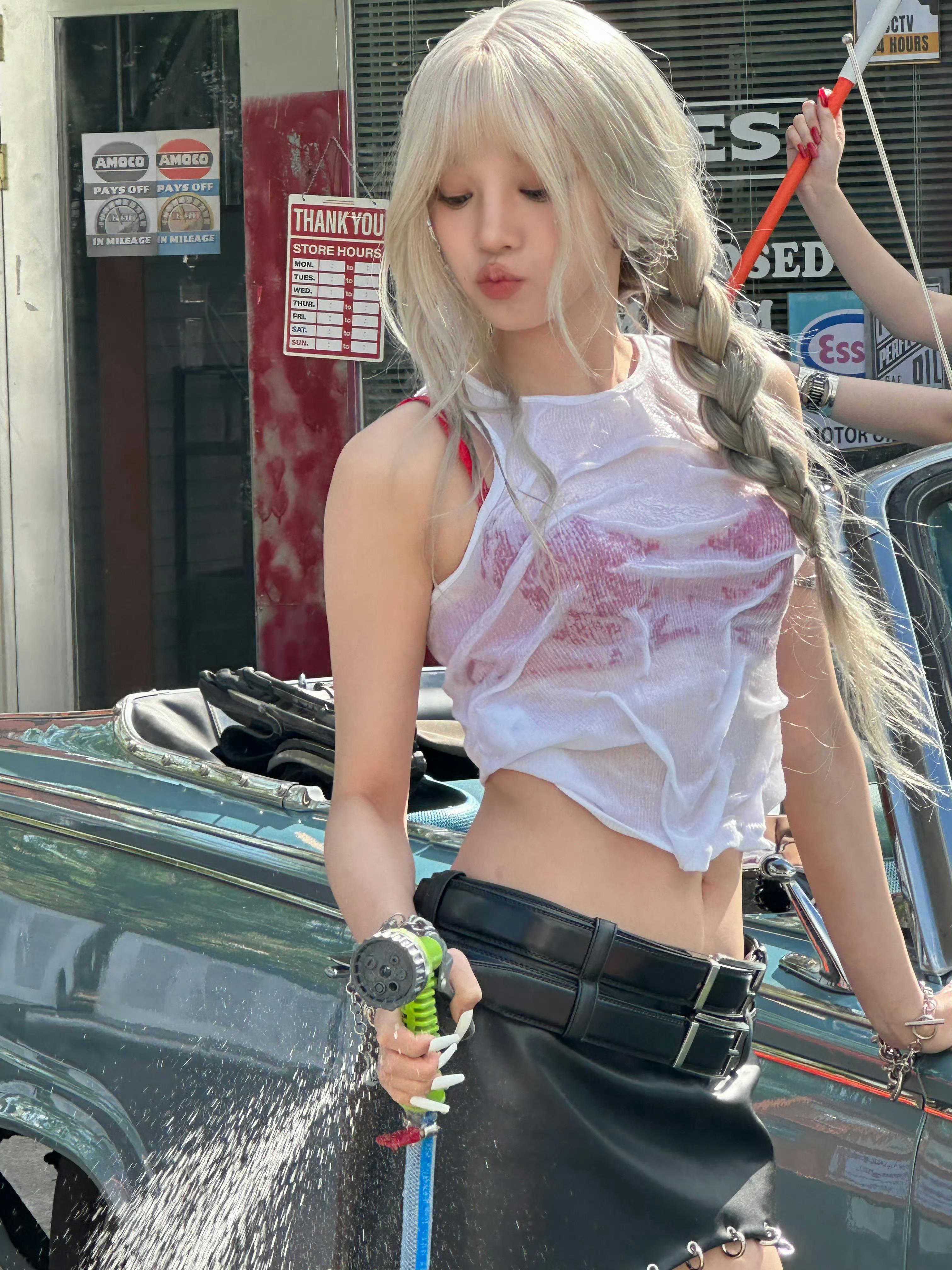 宋雨琦 x 湿身物料美拍～