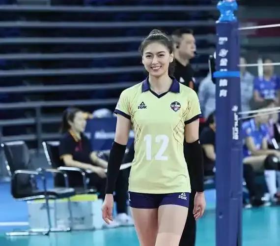 中国女排失去两个卫冕冠军，两次意大利淘汰!
2025女排U19世锦赛:
主教练袁