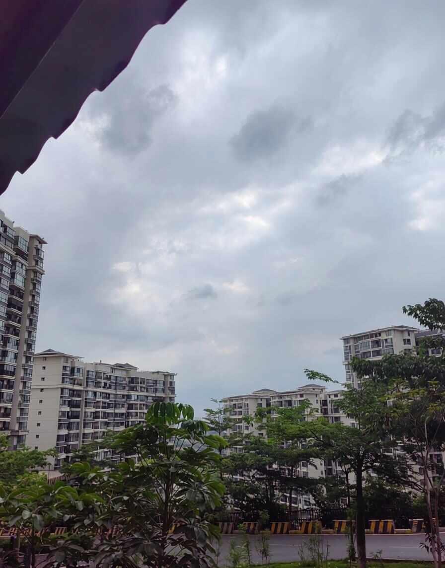 天雨欲来风满楼南宁 阴晴不定的天气 雨过天晴空气清新 天气即心情 变化多端的天气