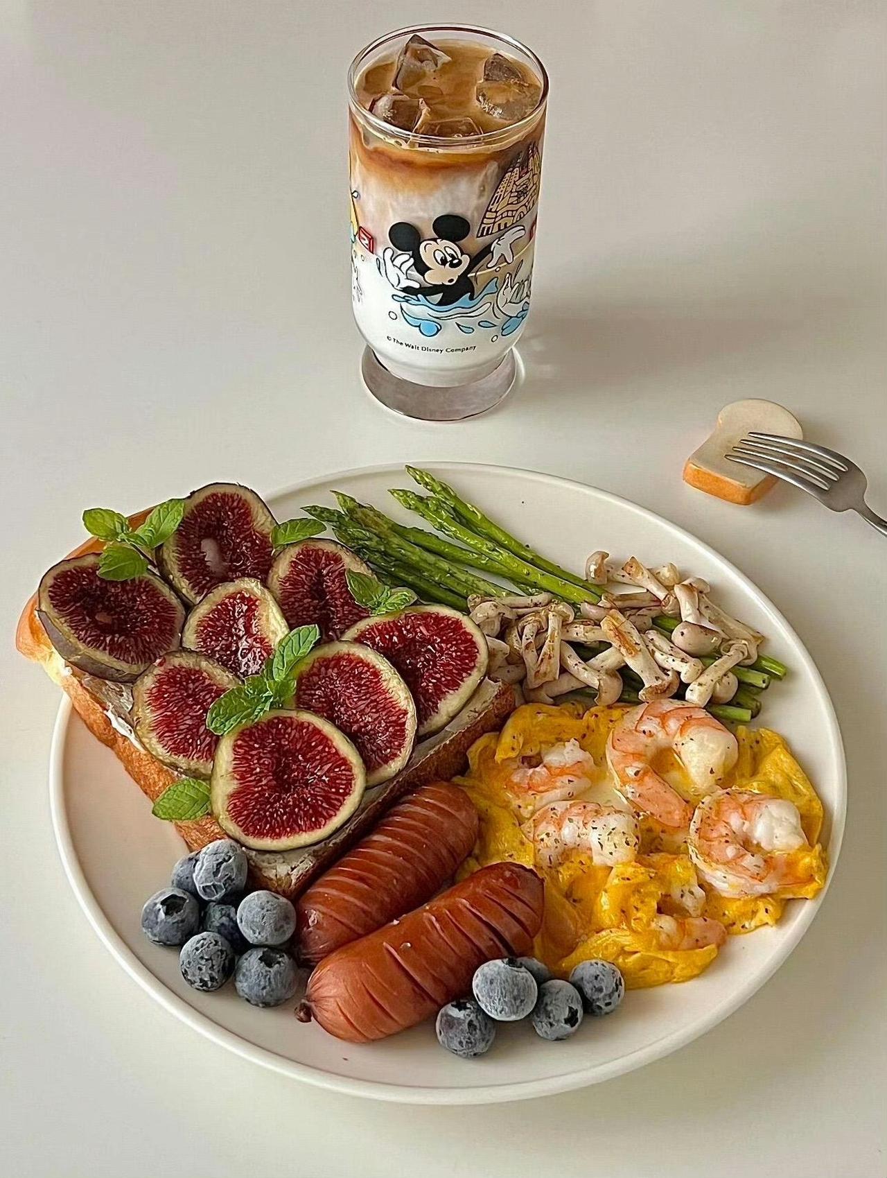 秀色可餐，看看也好。