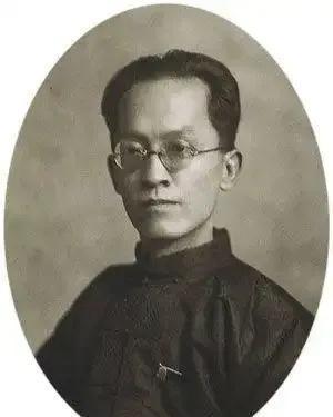 你有没有听过那个孙中山手下的两大巨头胡汉民和汪精卫的故事？他们俩可是少时的好友，