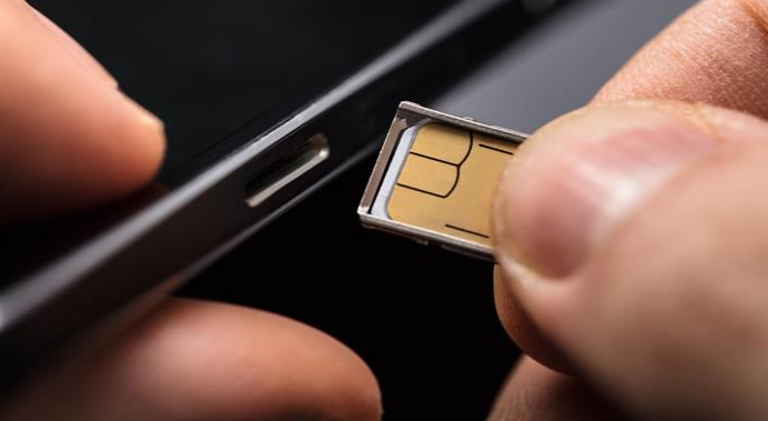 【#尾号99999办携号转网要缴5万元违约金#】手机号码尾号“99999”，办理