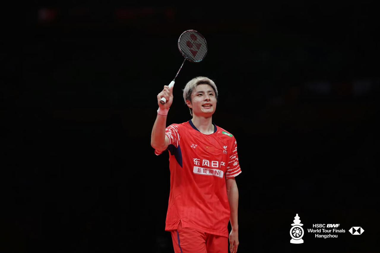 石宇奇 19-21 小波波夫
12月21日，2025年世界羽联年终总决赛男单决赛