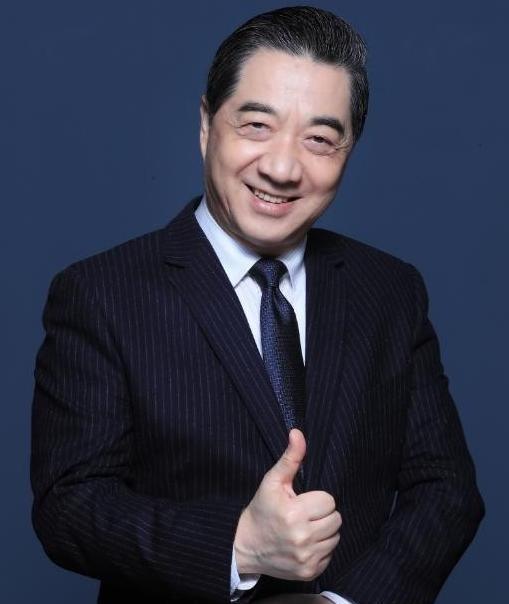 专家，张召忠说，美国人打仗，最怕什么，它的武器装备是没有问题的，拥有最先进的武器