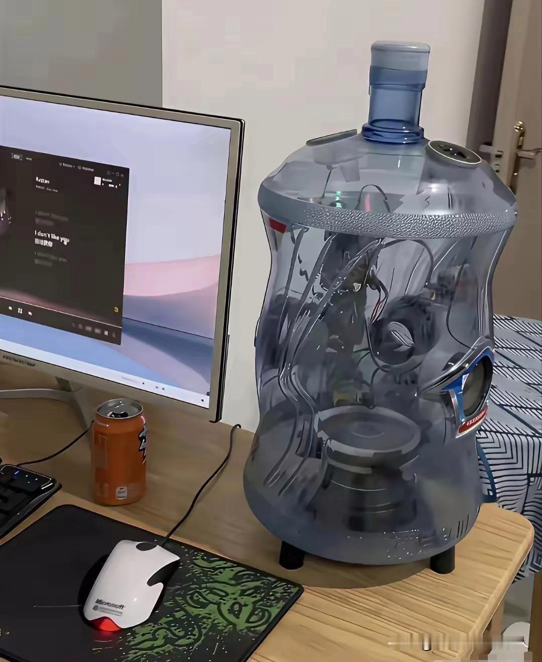 牛逼的水桶电脑，