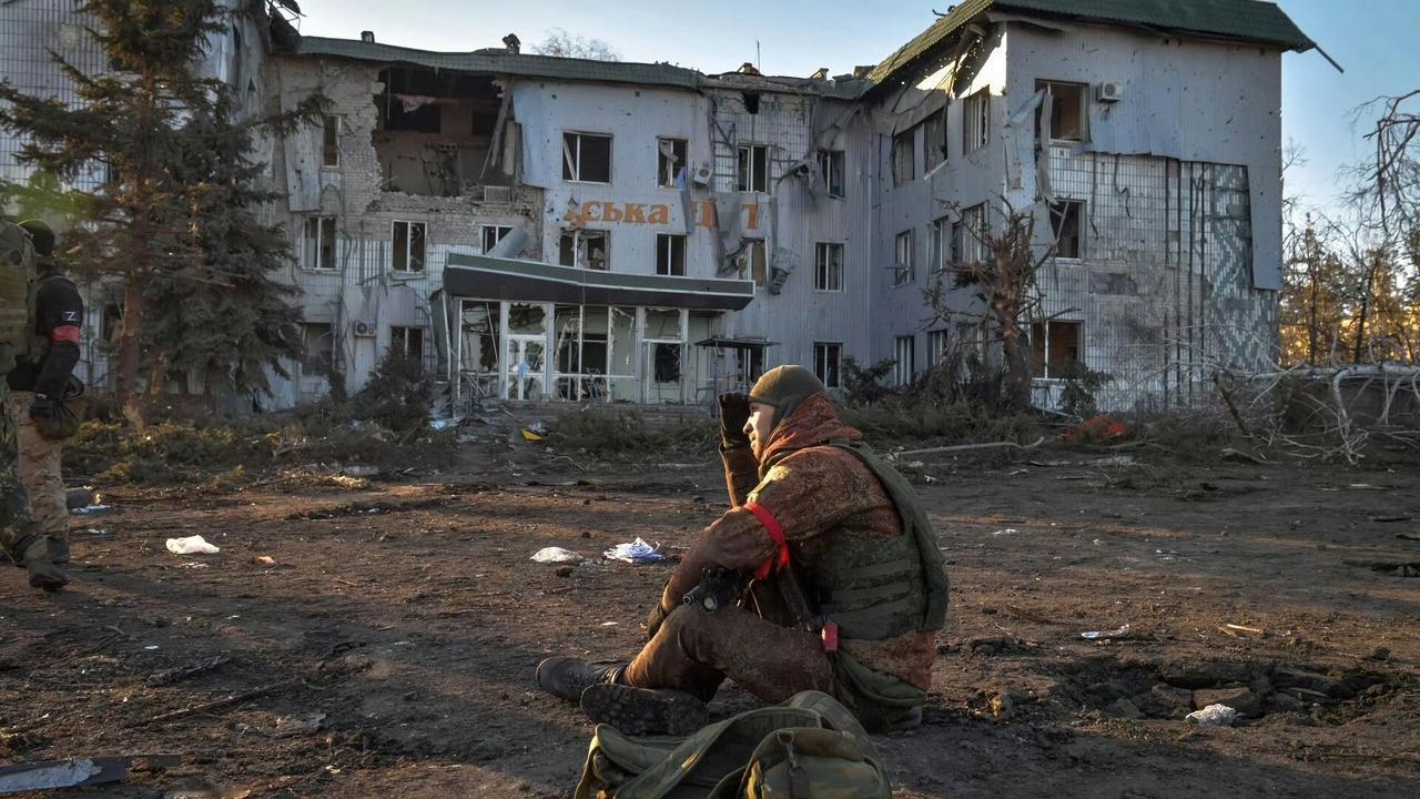 这事情说起来也怪：

本来是克格勃干的事，现在却让乌克兰干了。

不得不说，乌克