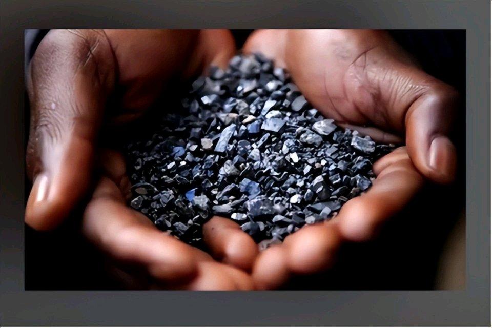 中国提出买稀土先学中文，这事儿意义重大！以往我们卖产品、输出资源时，得遵循西方语