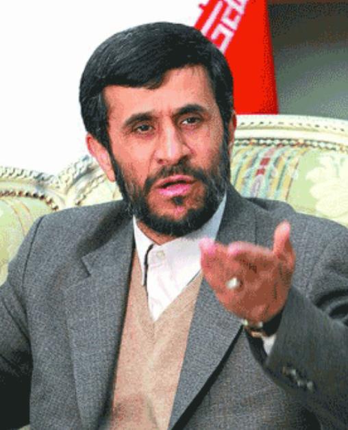 伊朗最大的悲剧，莫过于亲手将唯一敢跟西方死磕到底的 “疯狗”，牢牢锁在了牢笼之中