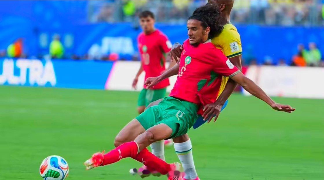 根据法国媒体Foot Mercato记者桑蒂·阿乌纳的报道，利物浦的球探到世界杯